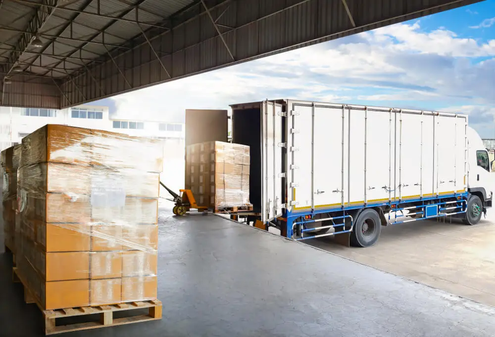 Funciones de las empresas de transporte de carga en Perú